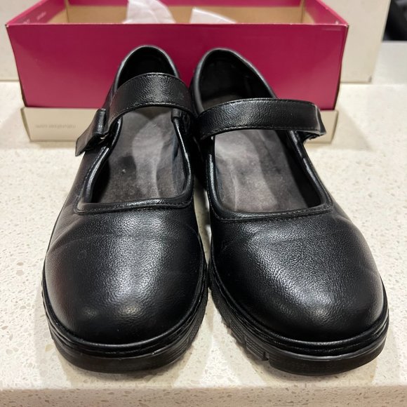 VJH Comfort walking shoes. Like NEW. Worn once. Sent in box - Picture 5 of 6